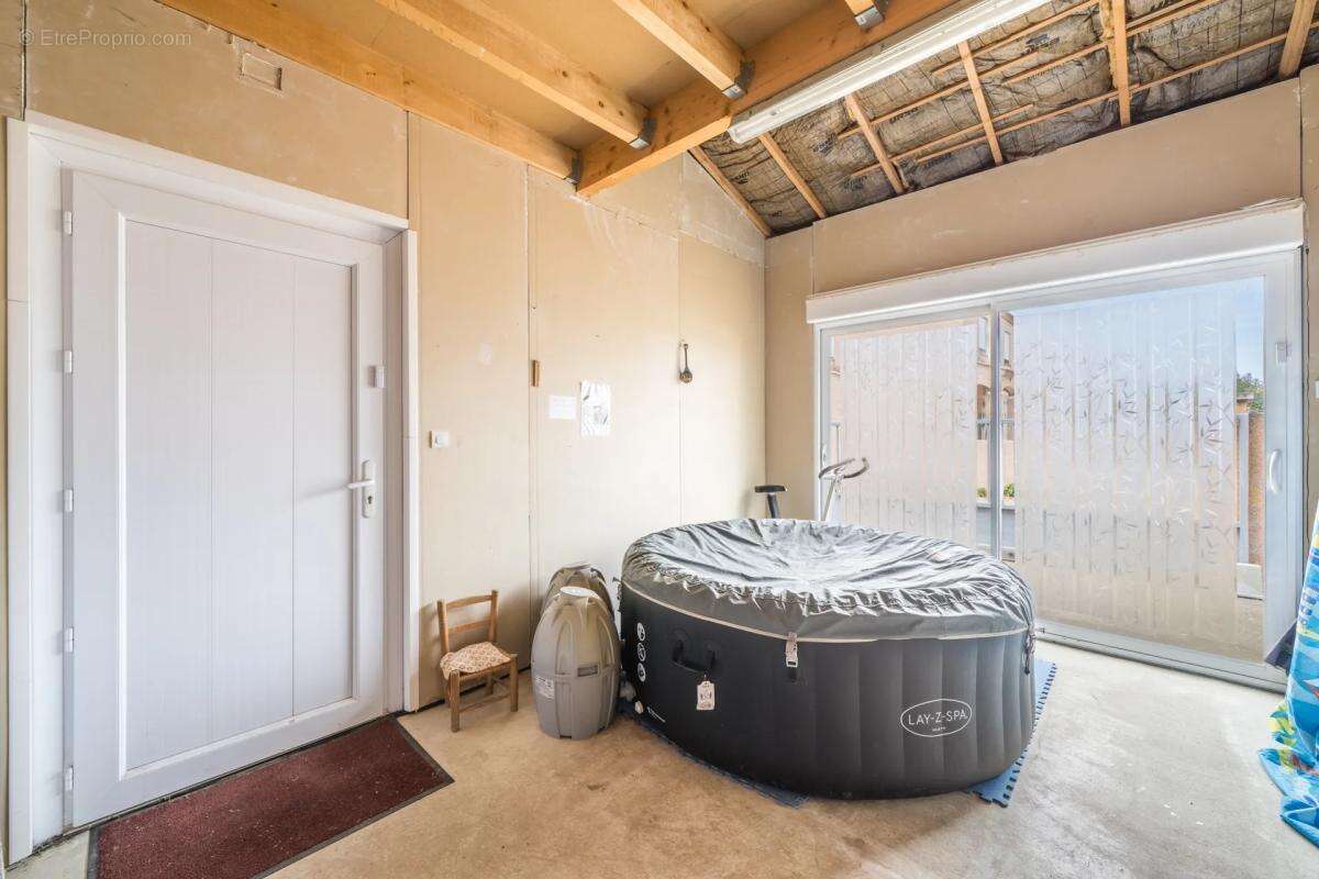 Maison à ADISSAN