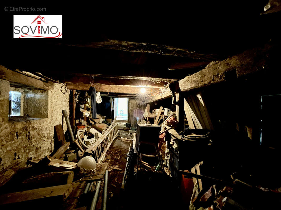 Au coeur d'un petit hameau, authentique maison de caractère indépendante, a rénover, avec terrain attenant - photo 31