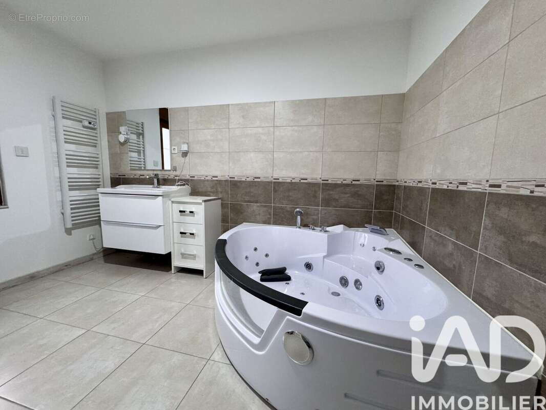 Maison 183 m² à Renty  - photo 7