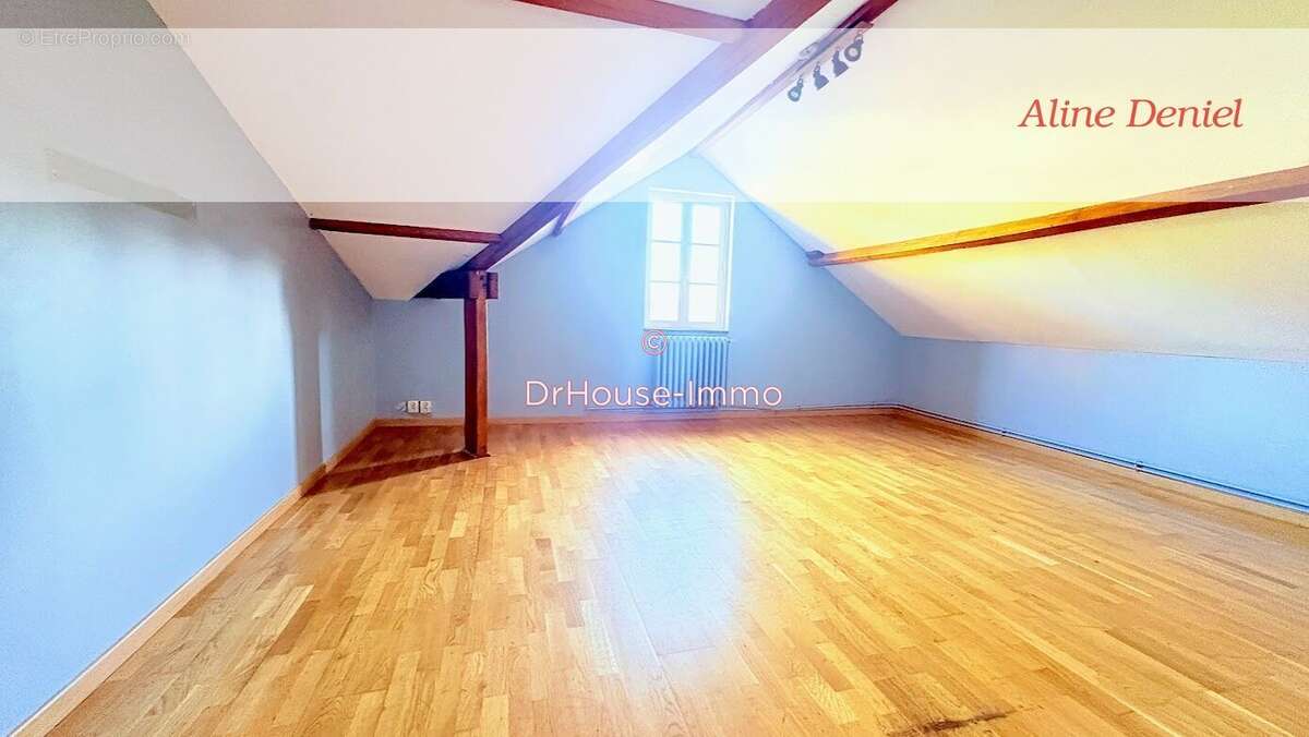 Maison 281 m² à Baudre  - photo 9