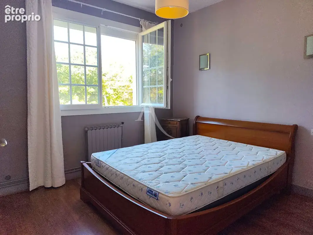 Maison familiale avec dépendance indépendante et grand terrain - photo 9