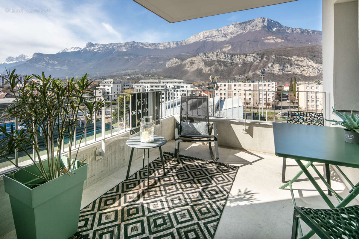 Appartement à LE PONT-DE-CLAIX