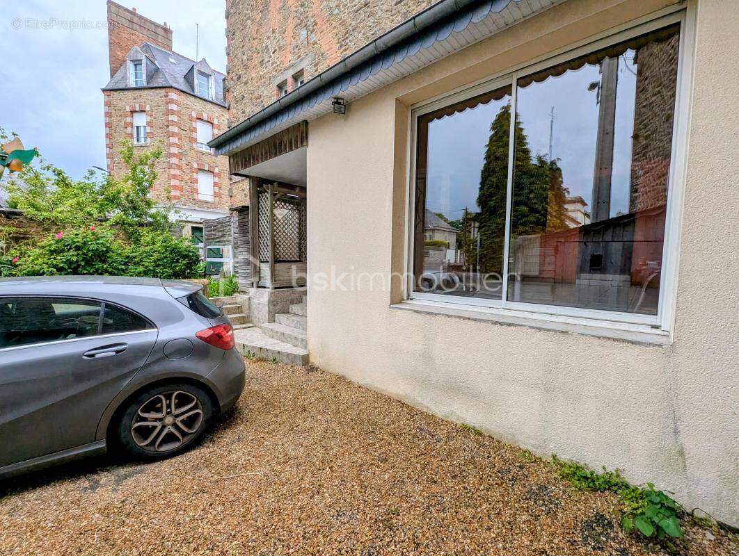 Appartement à FOUGERES
