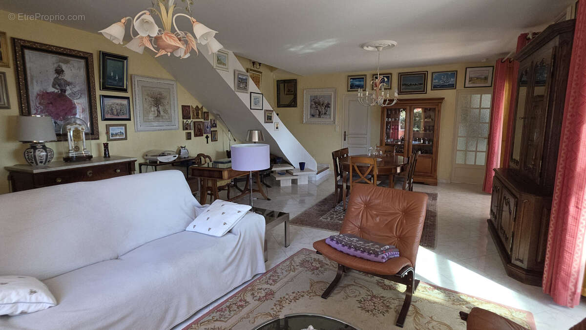 Magnifique maison en viager avec vue spectaculaire sur la rade de Toulon - photo 11