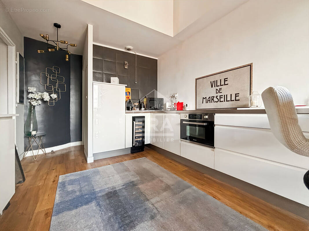 Appartement à MARSEILLE-2E
