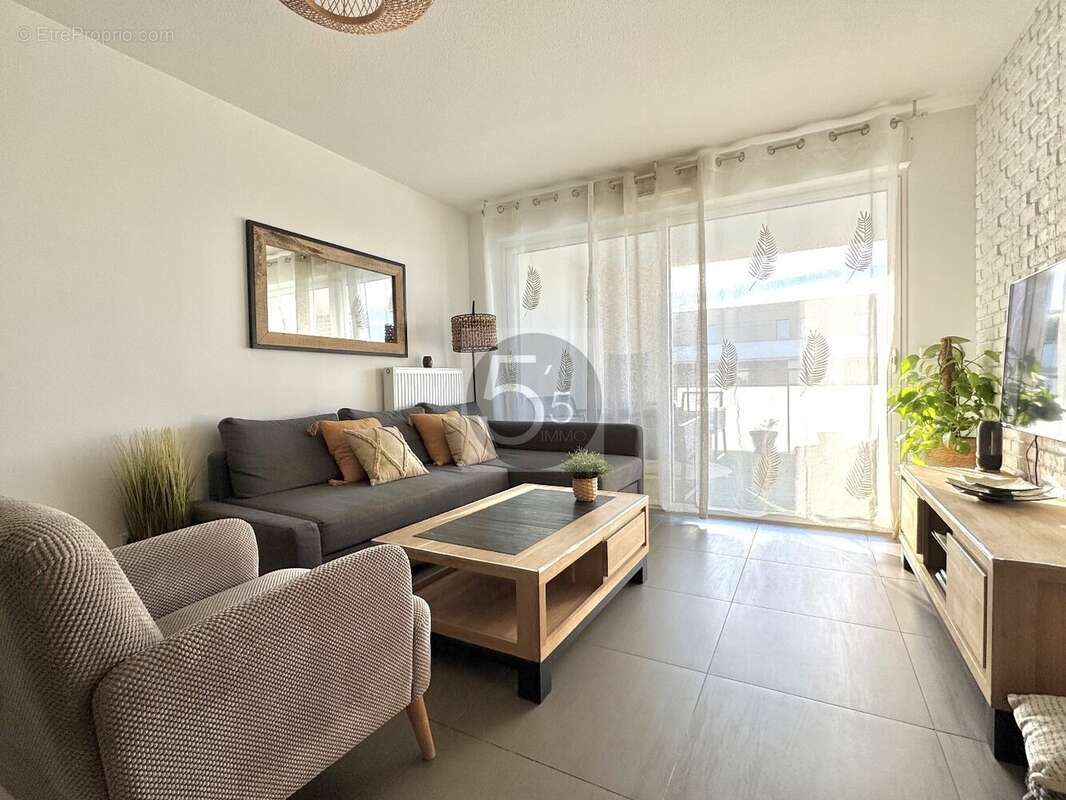 Appartement à LATTES