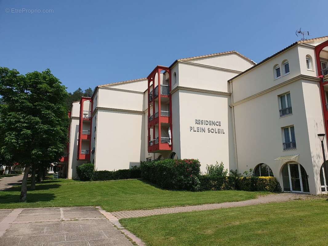 Appartement à LAMALOU-LES-BAINS