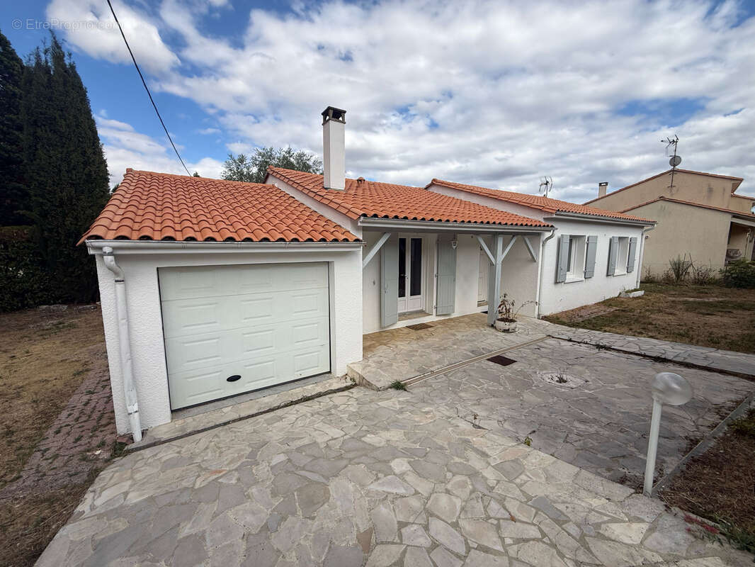 Maison plain pied saint yriex sur charente - photo 3