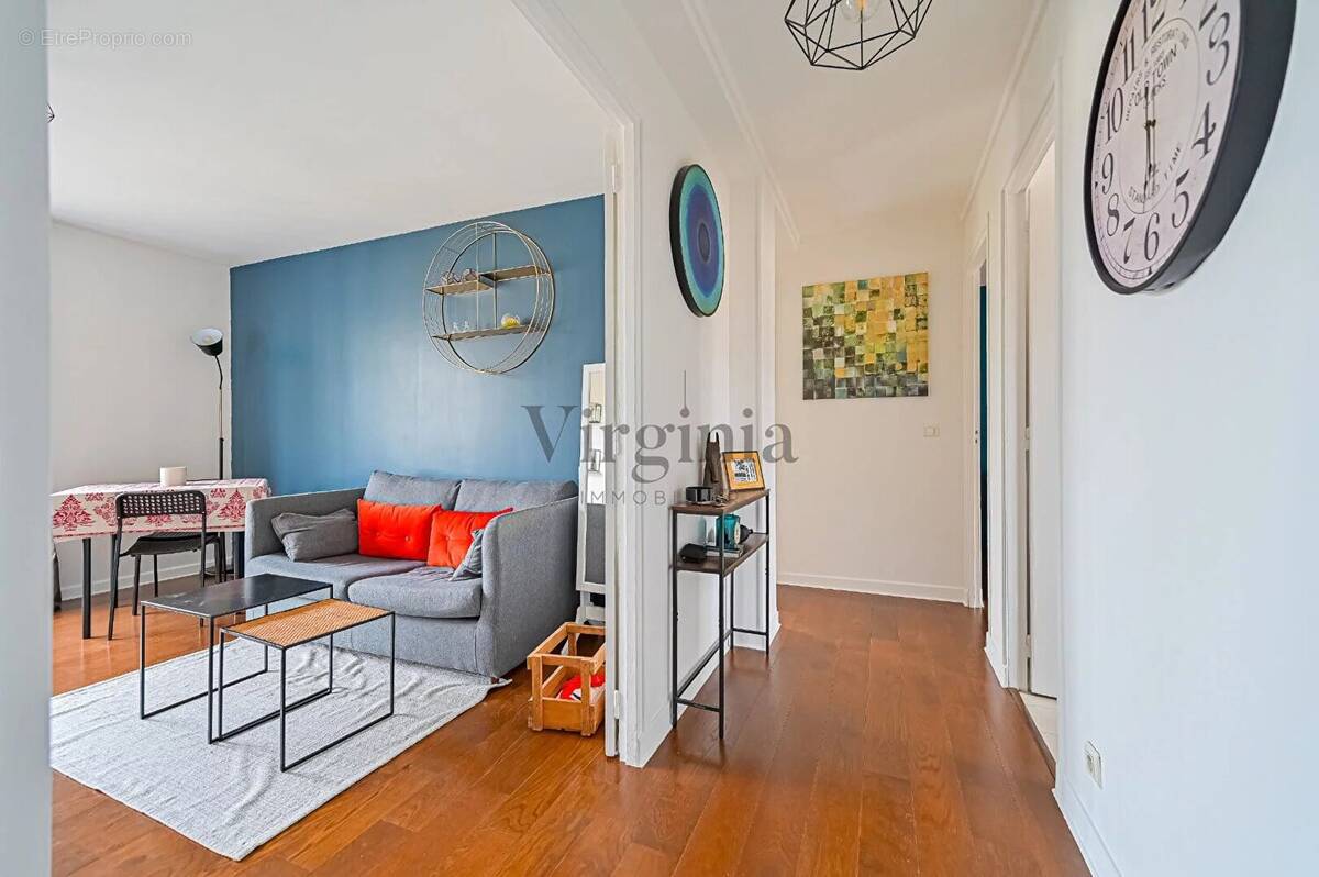 Appartement à CHARENTON-LE-PONT
