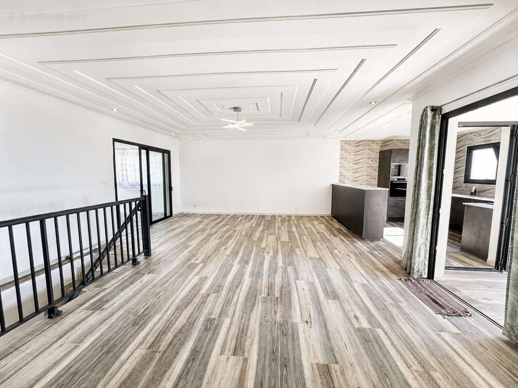Maison 120 m² à Saint-Paul  - photo 8