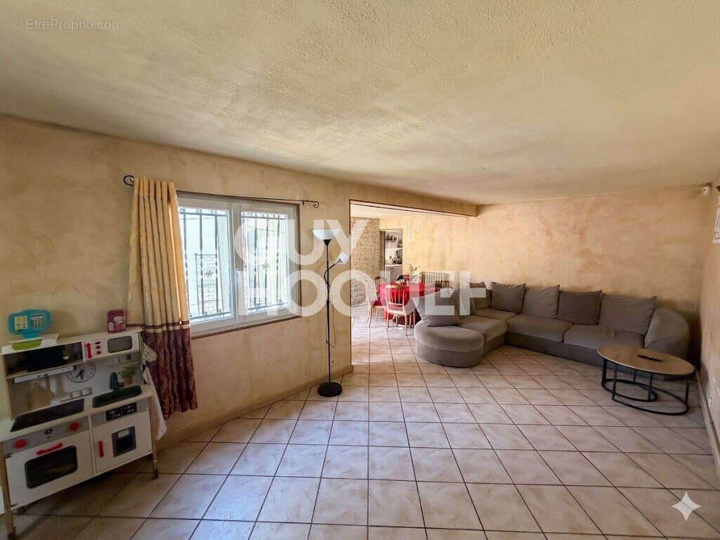 Maison à LE BLANC-MESNIL