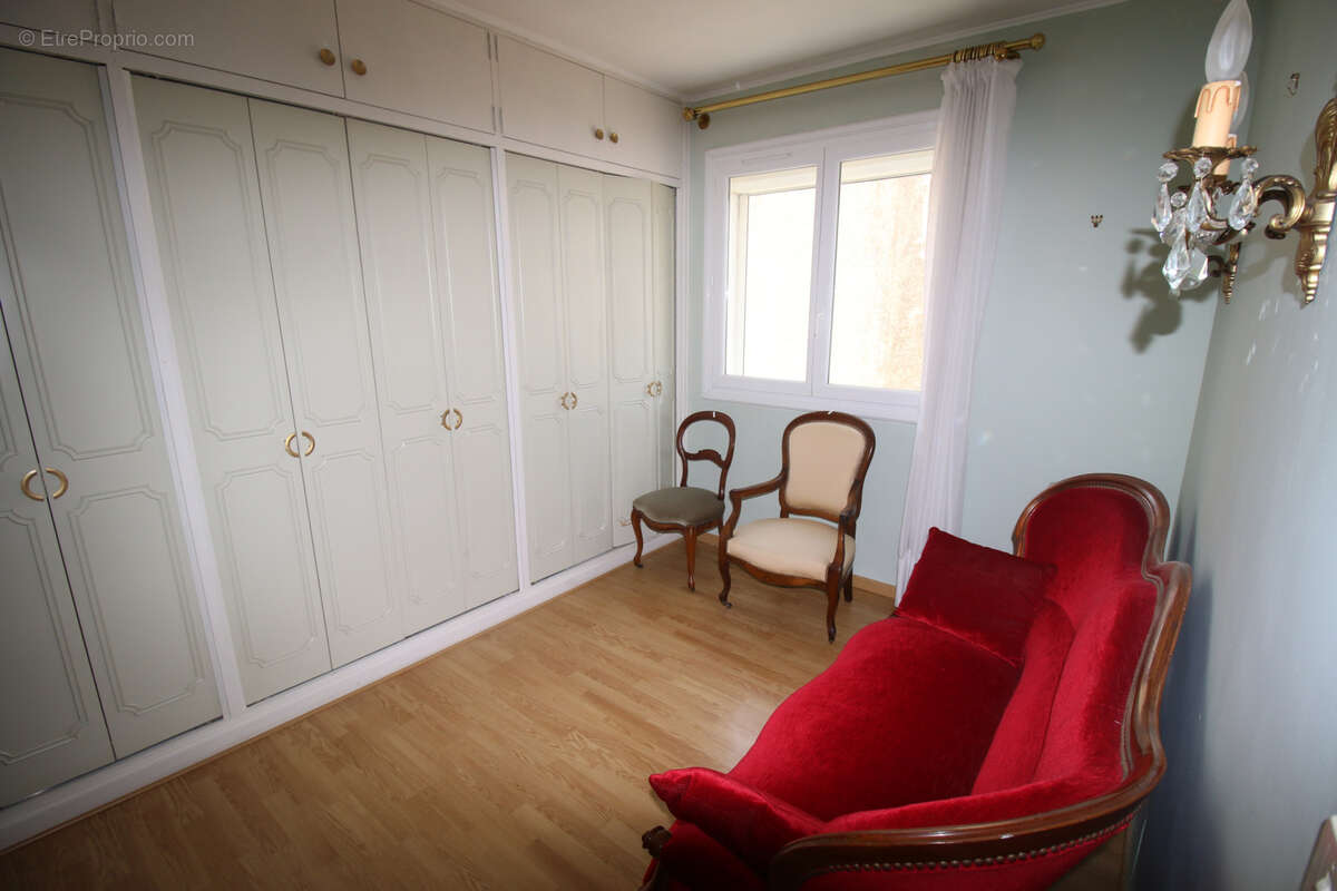 Maison à FONTVIEILLE