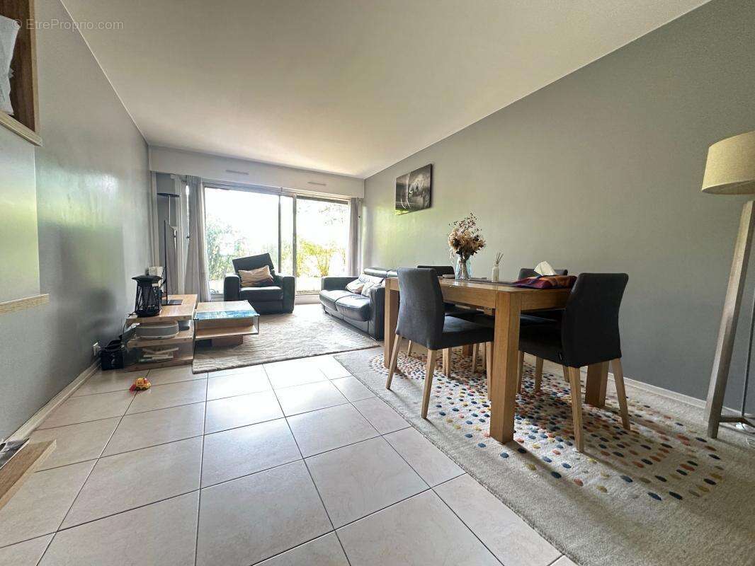 Appartement À Vendre - photo 3