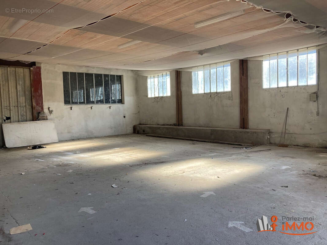 Appartement à SAINT-AMAND-EN-PUISAYE