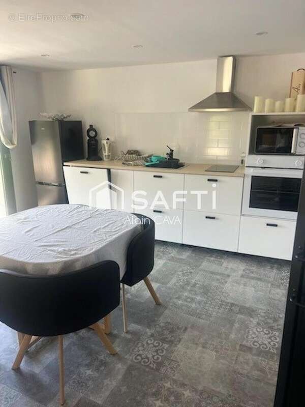 Maison 188 m² à Seyne  - photo 7