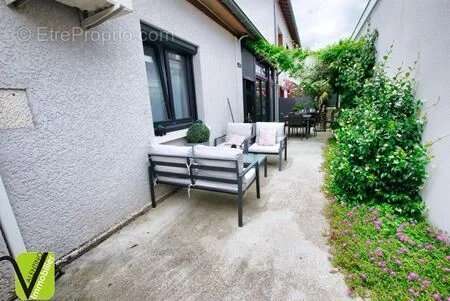 T4 - 108.68m ² - photo 3