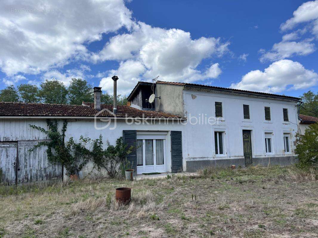 Maison à GRAYAN-ET-L'HOPITAL