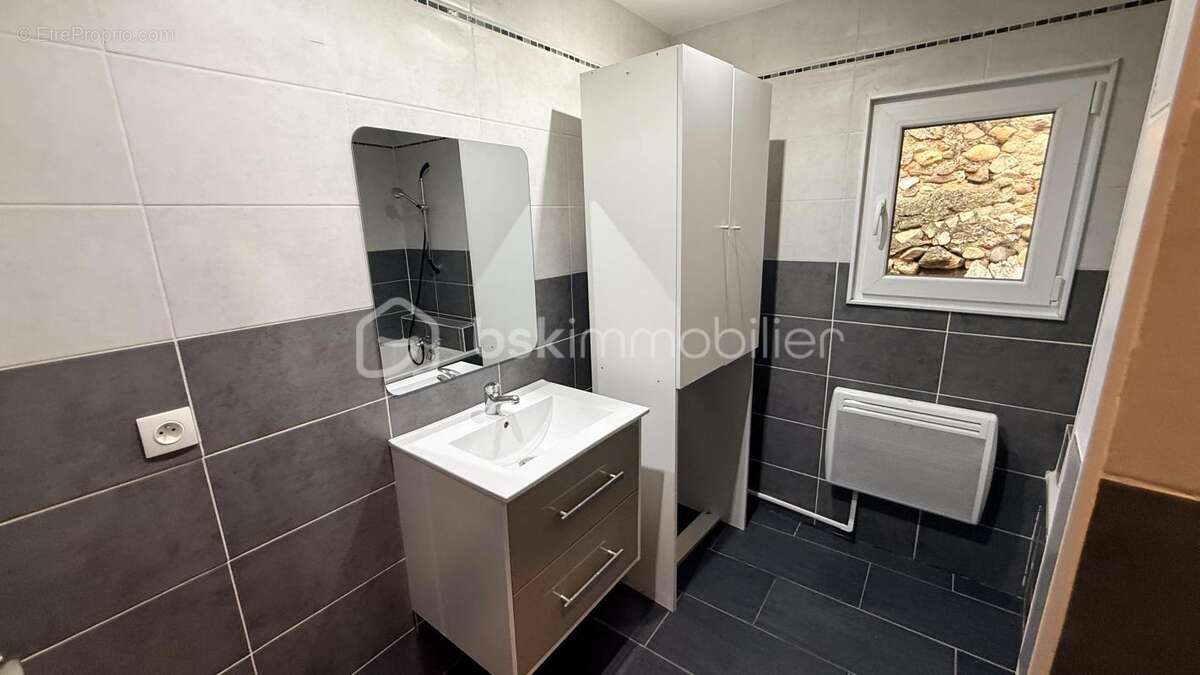 Appartement à THEZAN-LES-BEZIERS