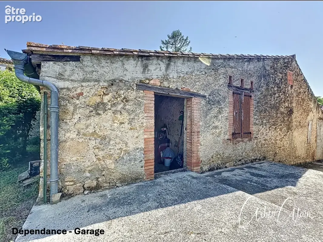 Charmante Maison de Village de 106 m² avec Jardin et Dépendance de 86 m² - photo 10