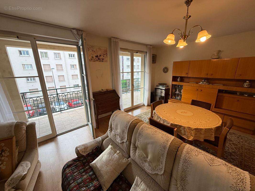 Appartement à MOULINS