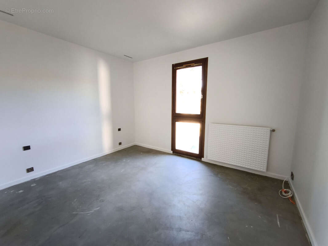 Photo 8 - Maison à LE CHAMBON-FEUGEROLLES