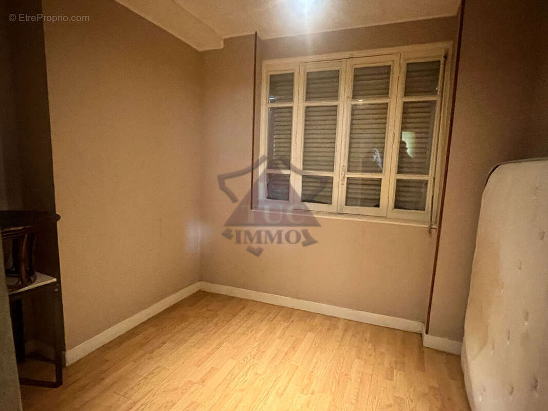 Maison à SAINT-VICTOR-DE-MALCAP