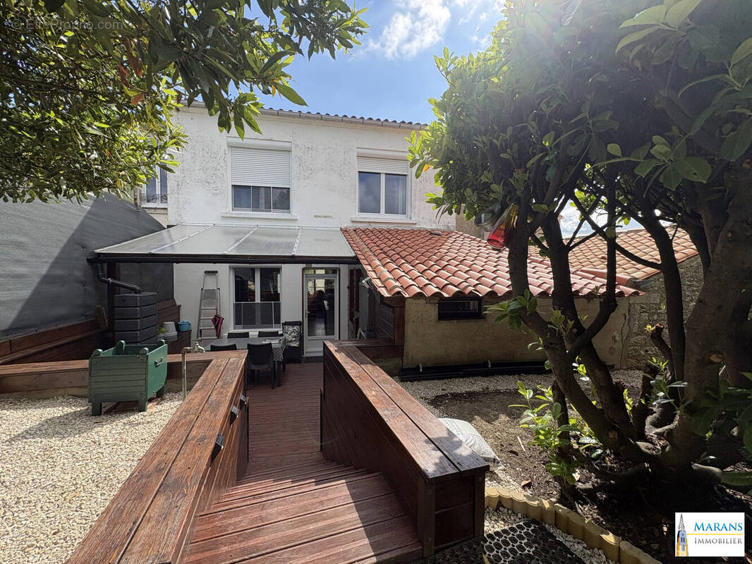 Maison à L'ILE-D'ELLE