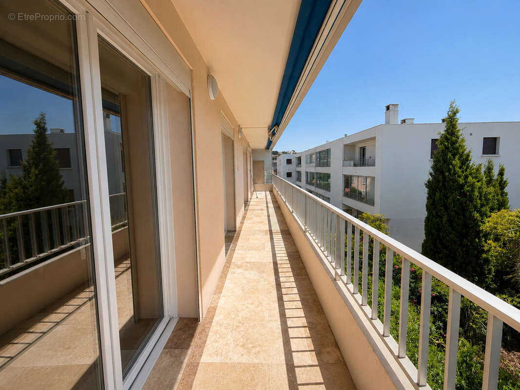 T3 dernier étage avec terrasse   Les Lônes, Six-Fours-les-Plages - photo 2