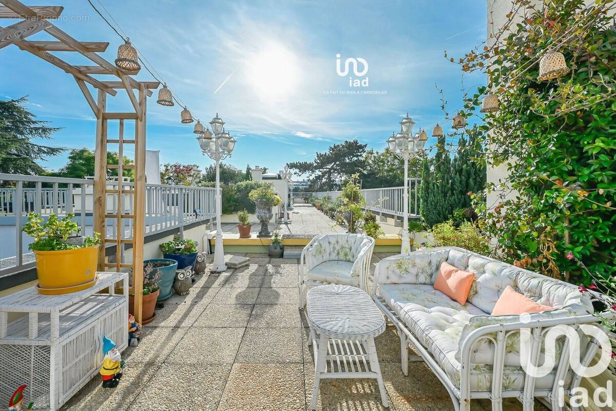 Photo 1 - Appartement à RUEIL-MALMAISON