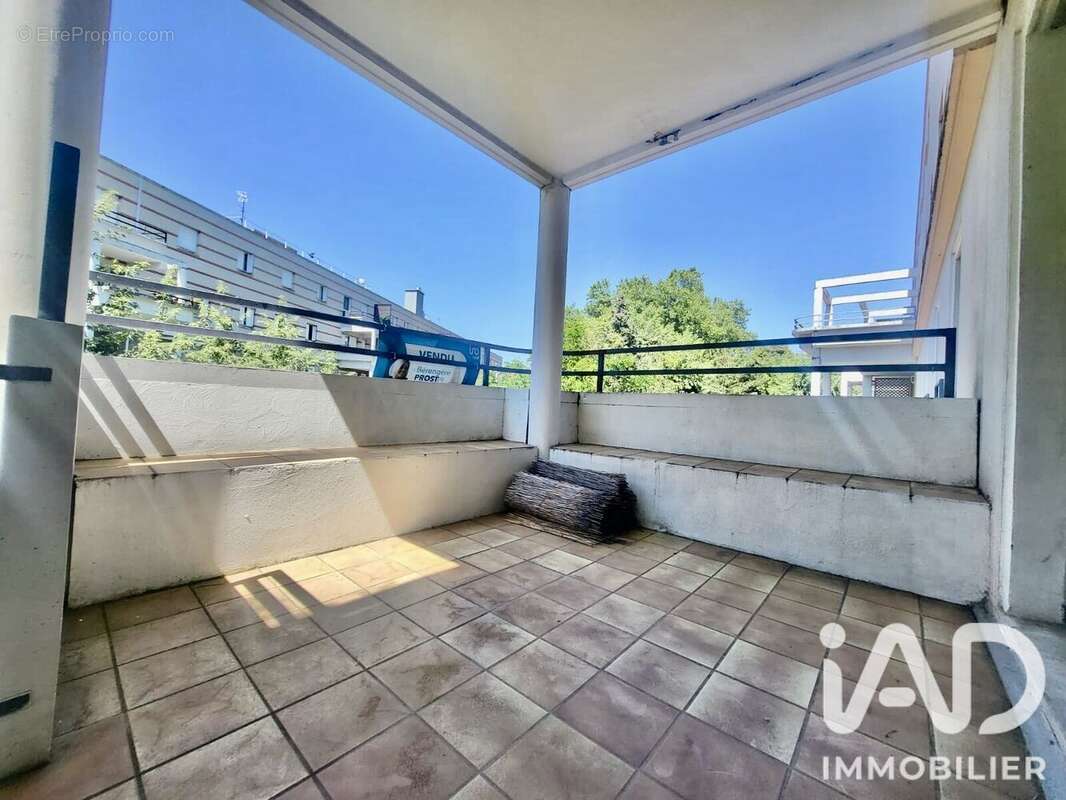 Appartement 69 m² à Saint-Etienne  - photo 8