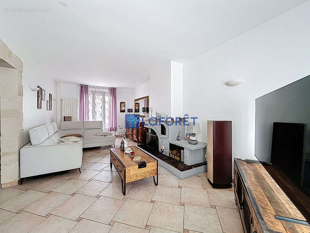 Maison à SAVIGNY-SUR-ORGE