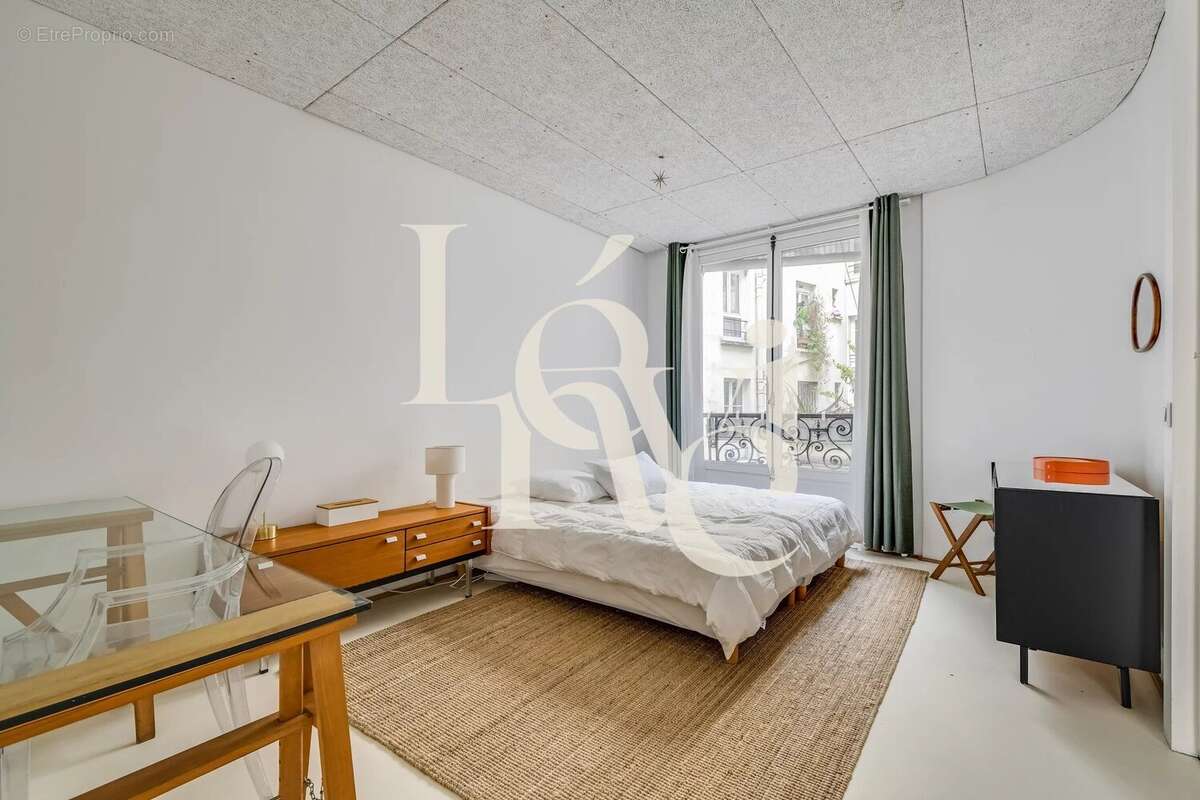 Appartement à PARIS-10E