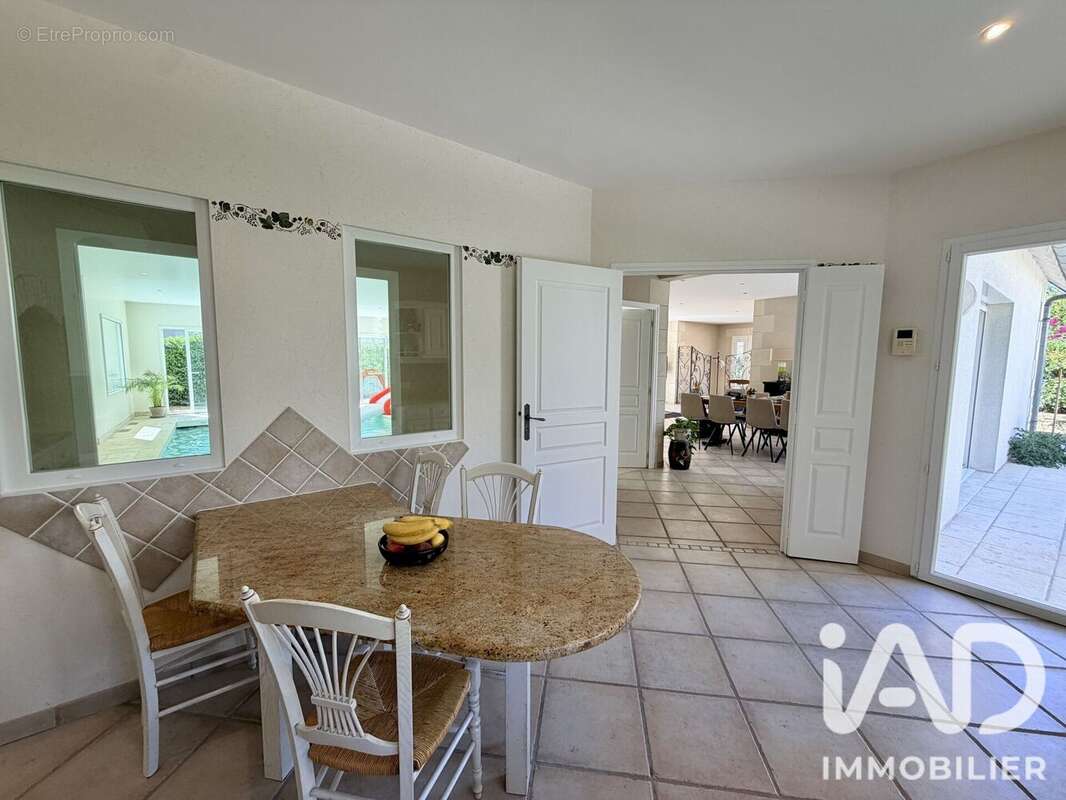 Maison 231 m² à Saint-Avertin  - photo 8