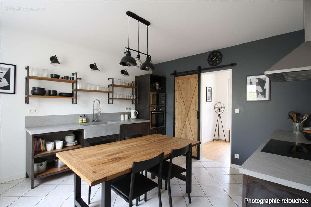 Maison à vendre à Mozé sur Louet avec jardin et garage - photo 6
