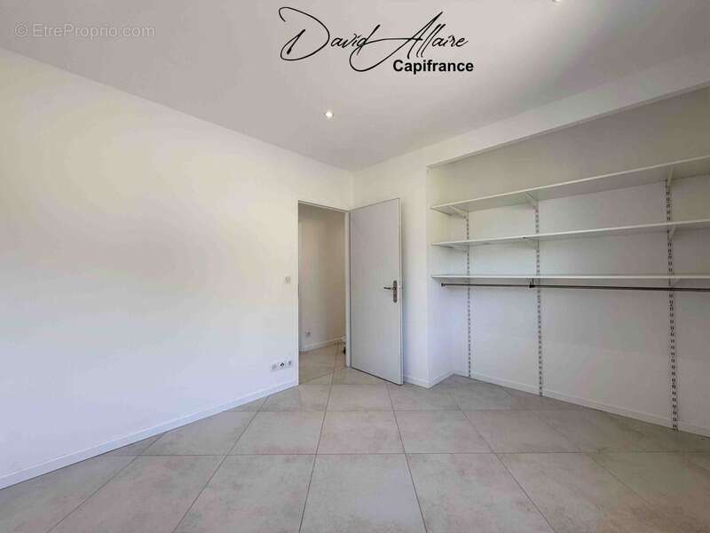 Maison de plain-pied récente – 81,5 m² – 3 chambres – Garage - Châteauneuf-de-Chabre (05) - photo 8