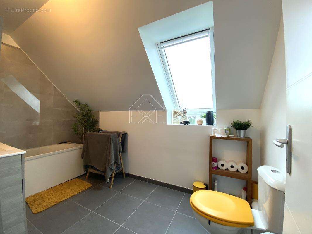 Maison à GOMMECOURT