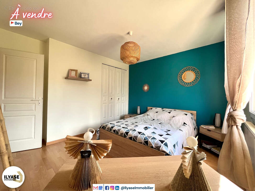 Maison 5 pièces  4 CH  1101 m2 - photo 17