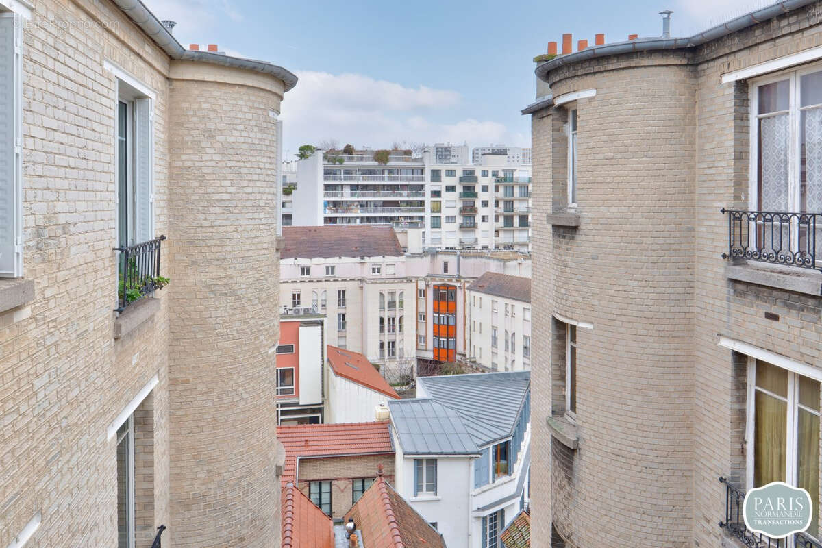 Appartement à PARIS-15E