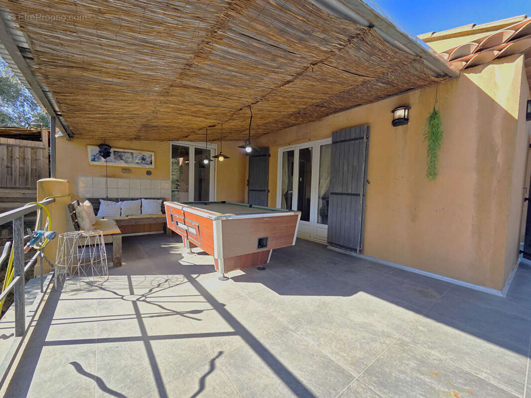 Maison à SOLLIES-TOUCAS