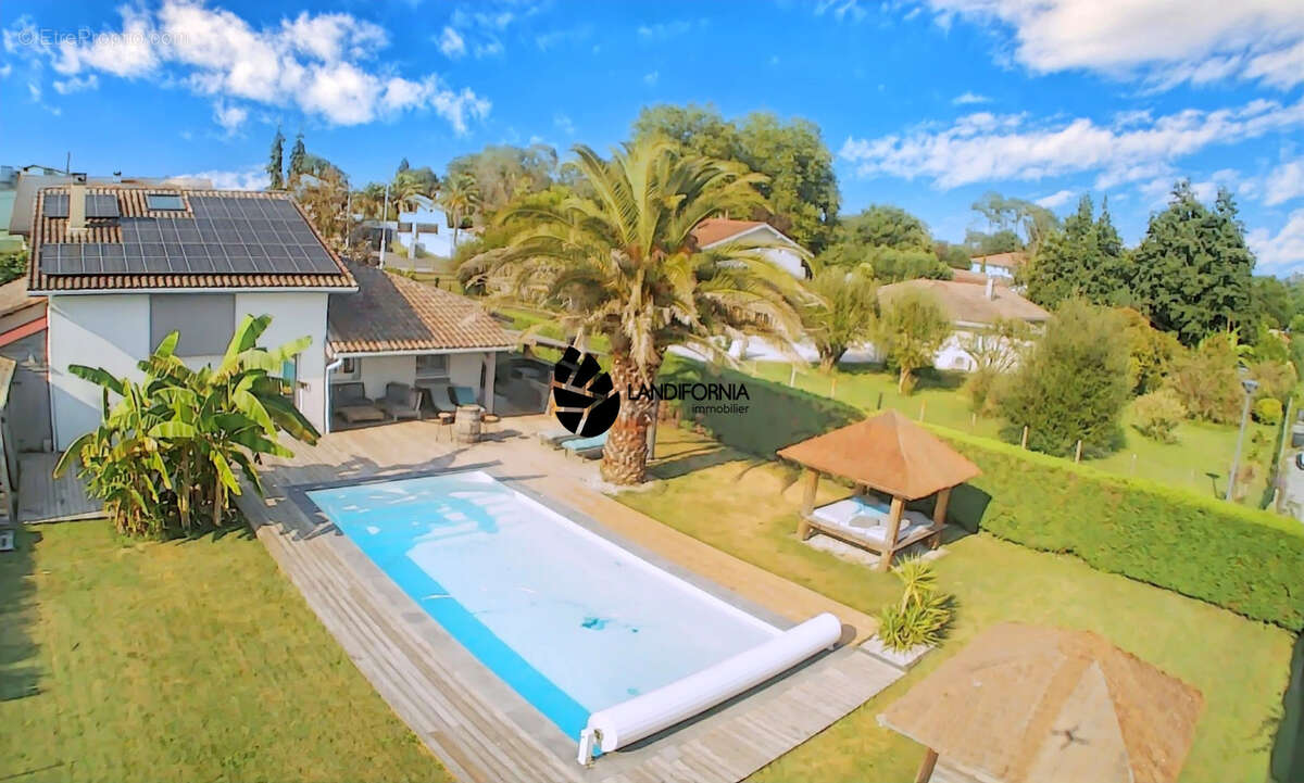 Maison à TOSSE