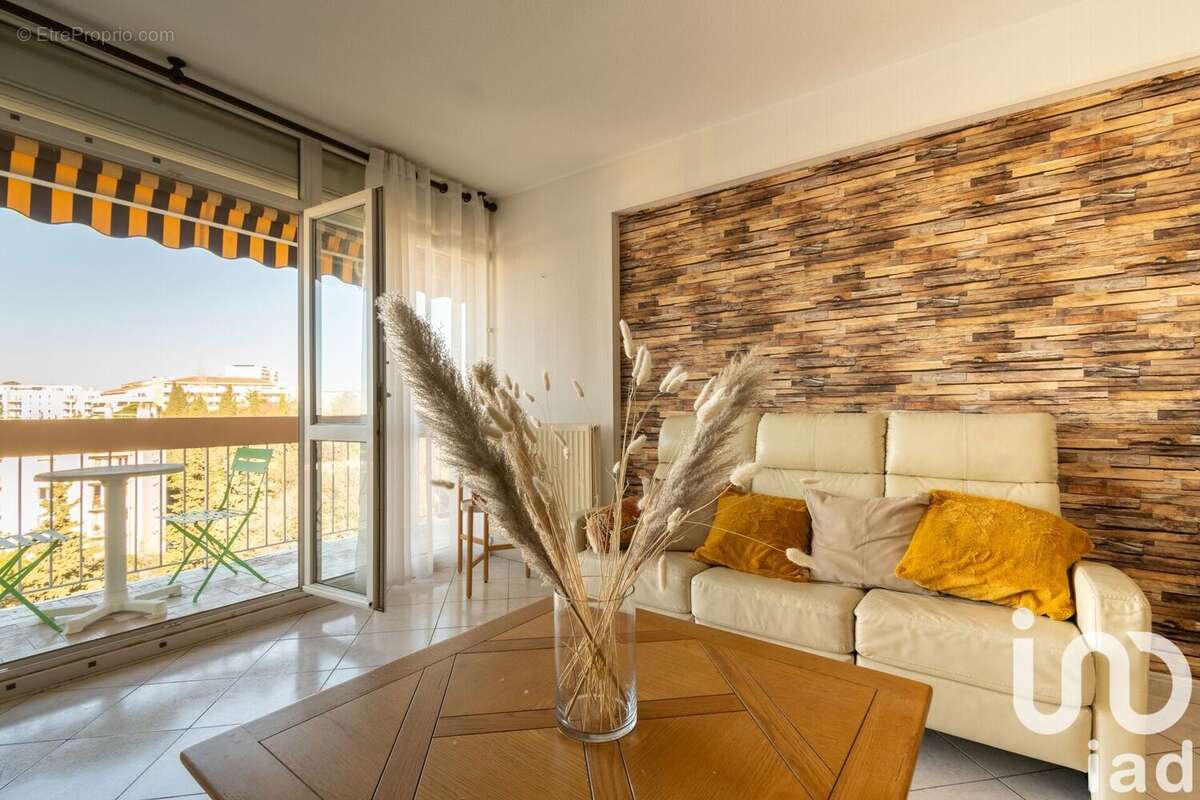 Photo 2 - Appartement à MARSEILLE-14E