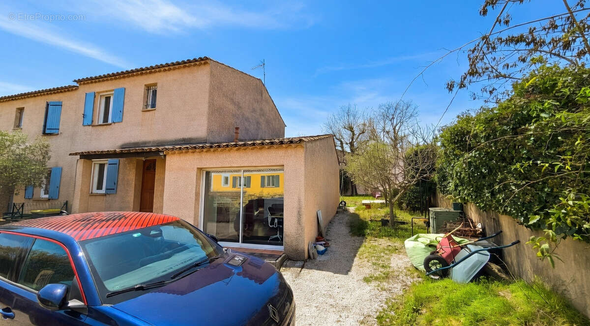 Maison à SAINT-MAXIMIN-LA-SAINTE-BAUME