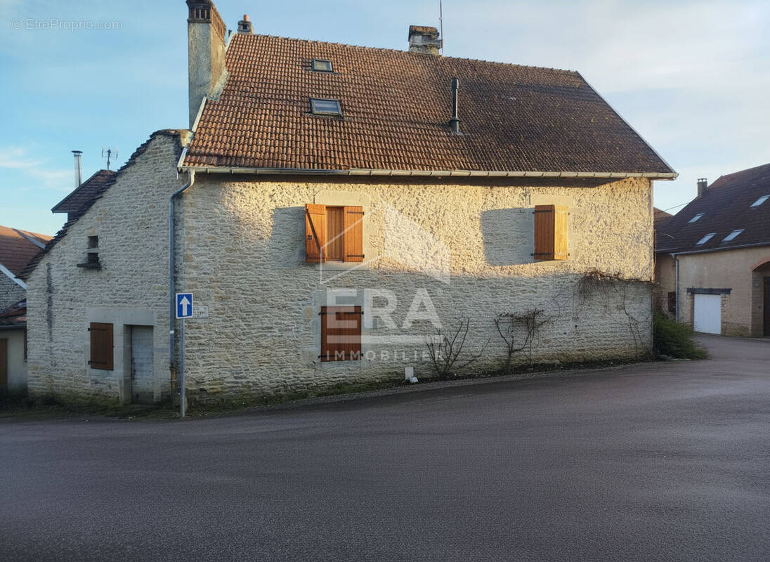 Maison à ESPRELS