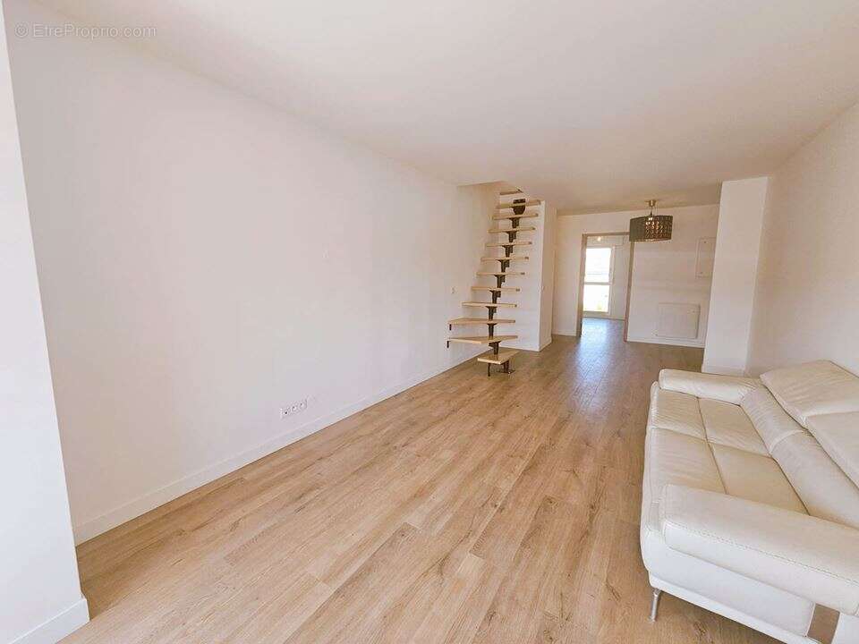 Appartement à MOUGINS