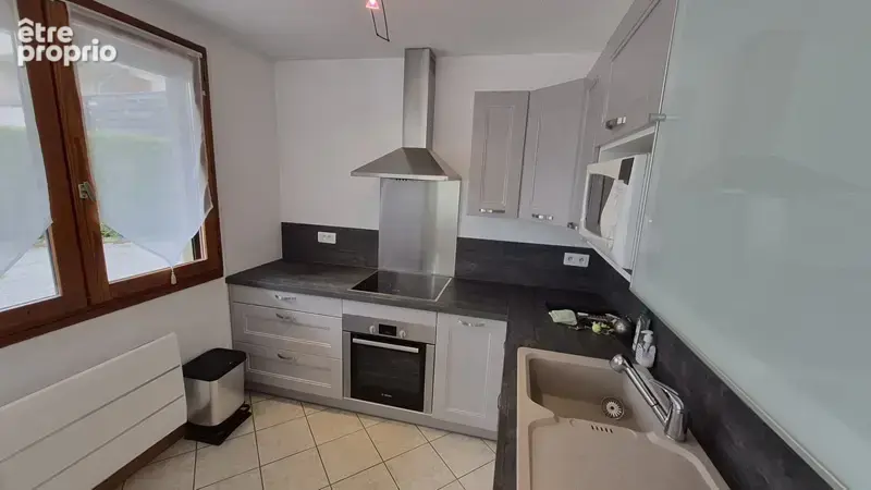 Allemond - local commercial avec garage - photo 3