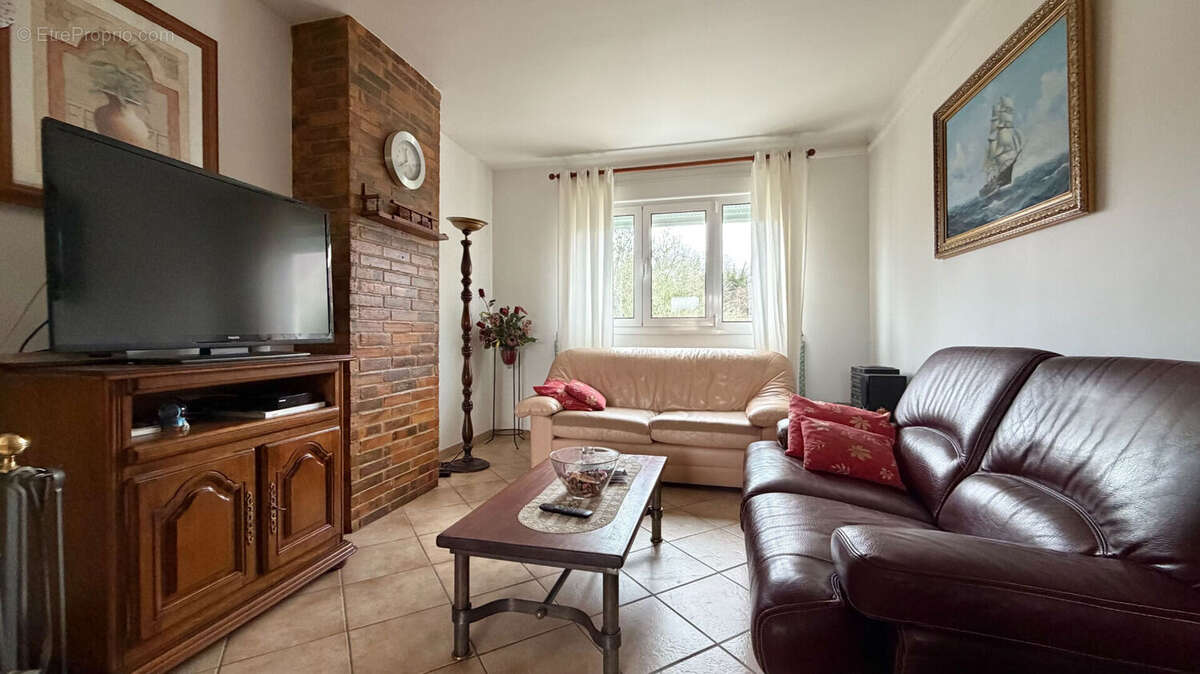 Maison à SAINTRY-SUR-SEINE