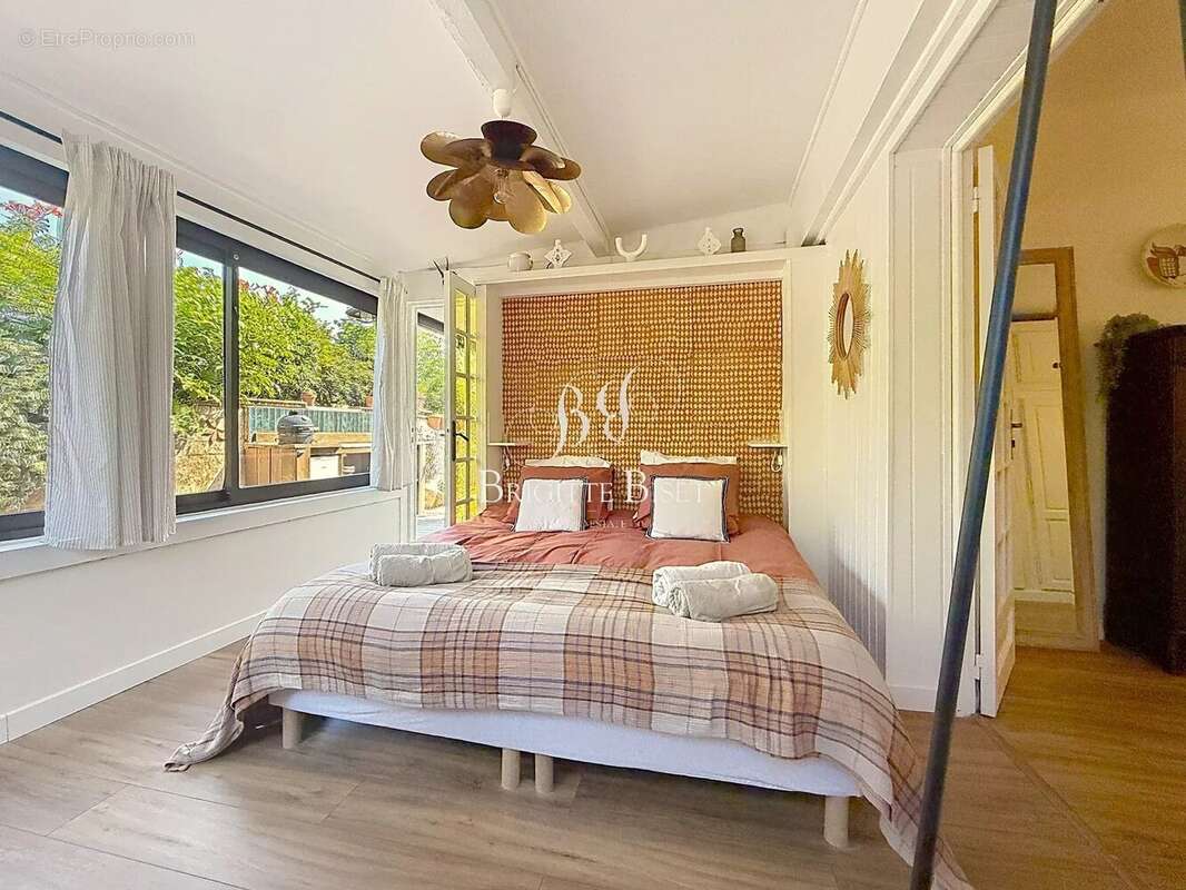 Appartement à vendre à Sainte Maxime face à la mer ! - photo 10