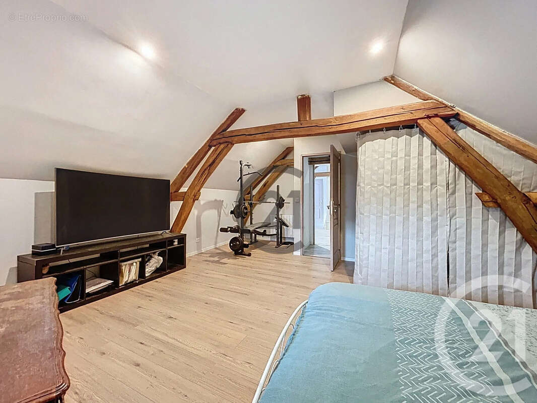 Maison à NOISY-RUDIGNON