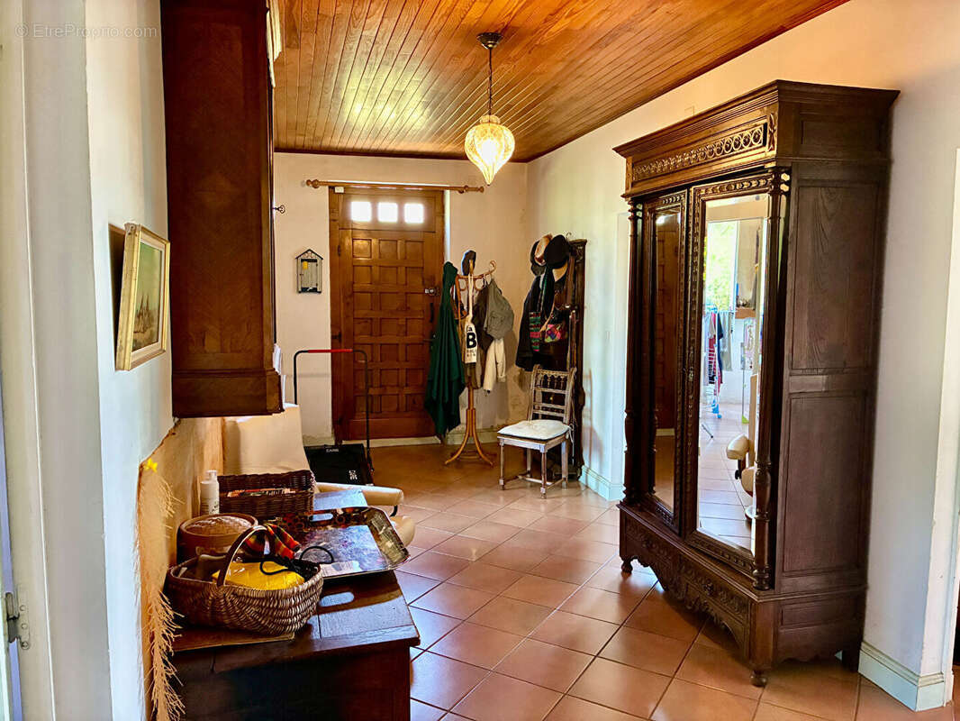 Maison à SAINTE-LIVRADE-SUR-LOT