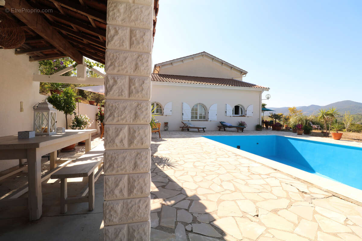 Maison à SAINT-CHINIAN